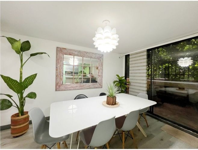 Apartamento de 3 alcobas en venta en El Diamante No. 2, Medellín, 184 m² · foto 6 de 14