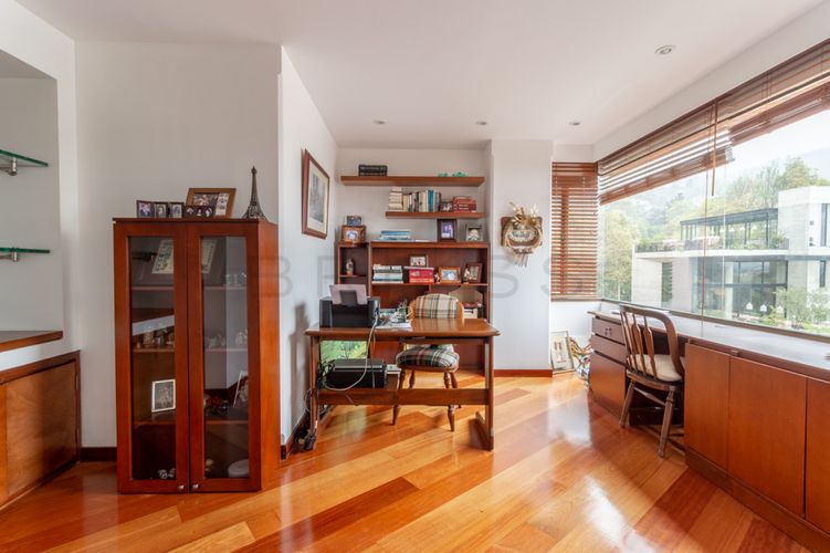 Apartamento en venta en Santa Barbara, Bogotá · foto 4 de 20