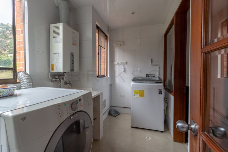 Apartamento en venta en Santa Barbara, Bogotá · foto 6 de 20
