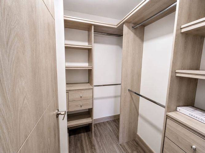 Apartamento de 3 alcobas en venta en Loma Del Escobero, Envigado, 97 m² · foto 5 de 14