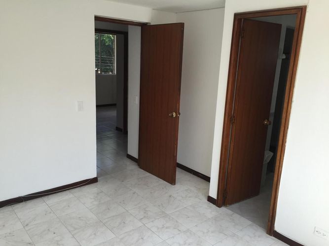 Casa de 5 alcobas en venta en Belén, Medellín, 137 m² · foto 4 de 15