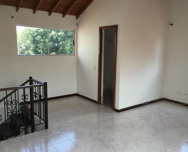 Casa de 5 alcobas en venta en Belén, Medellín, 137 m² · foto 10 de 15