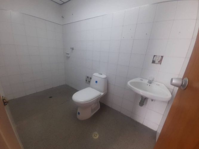 Bodega en arriendo en El Poblado, Medellín, 870 m² · foto 13 de 21