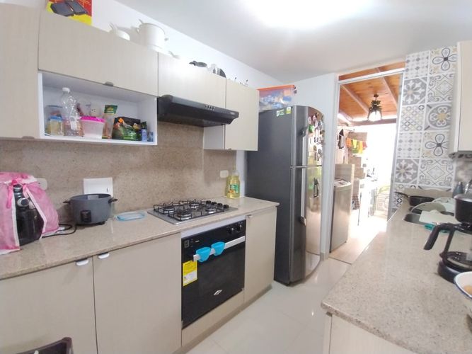 Casa de 3 alcobas en venta en Ciudad Country, Jamundí, 120 m² · foto 4 de 24