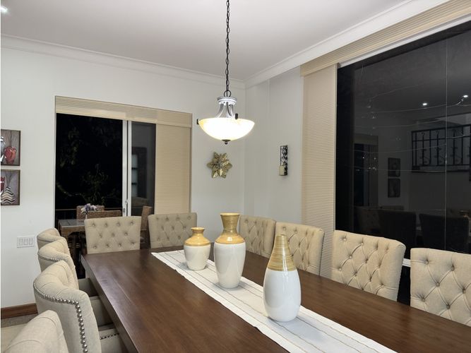 Casa de 5 alcobas en venta en Hsd. San Jose, Envigado, 450 m² · foto 6 de 24