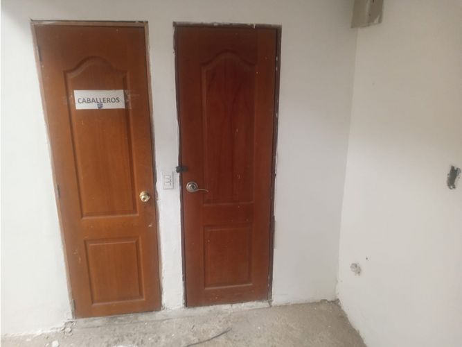 Bodega en venta en Centro, Itagüí, 1300 m² · foto 13 de 13