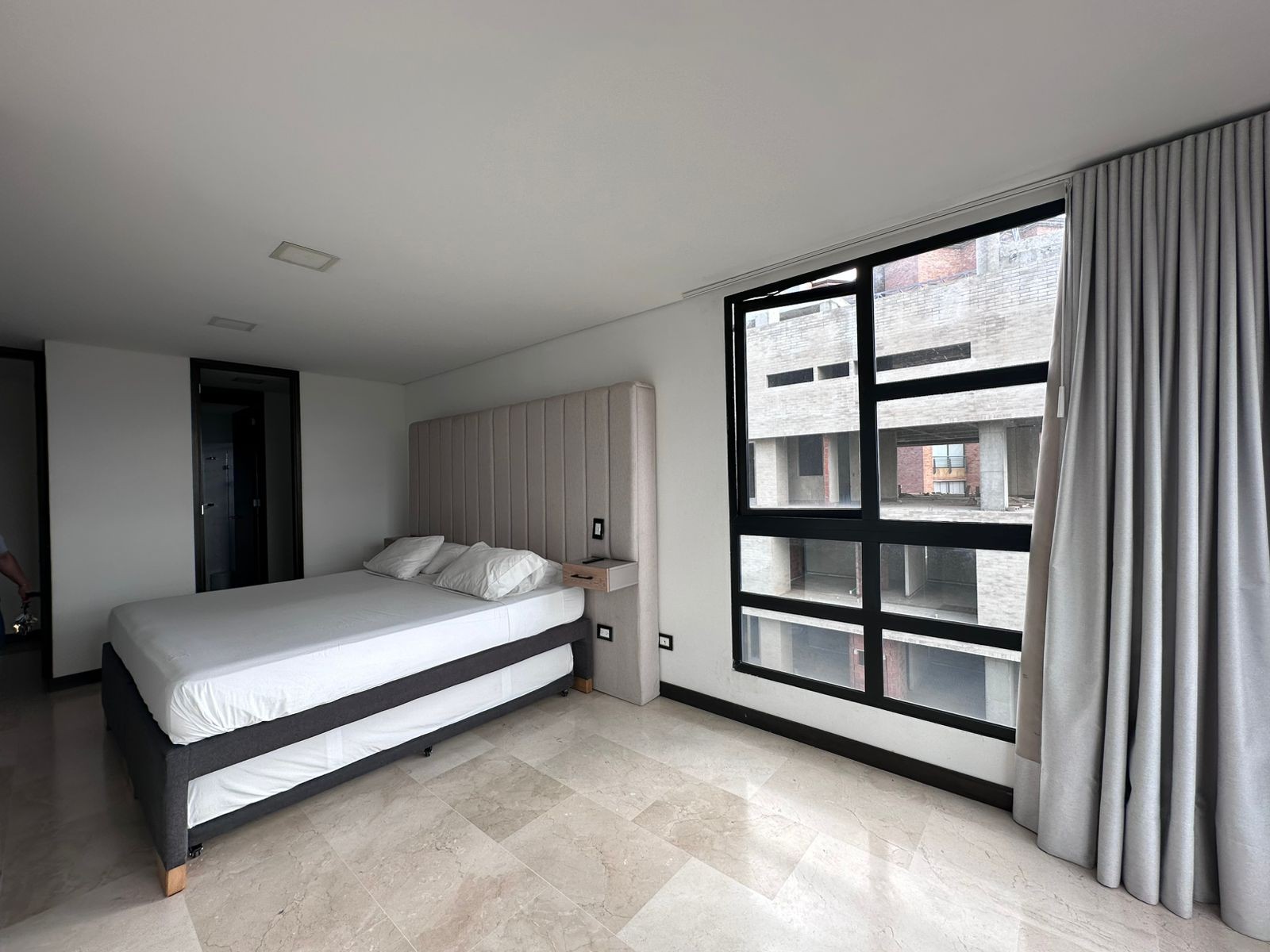 Apartamento en arriendo en El Poblado, Medellín · foto 14 de 18