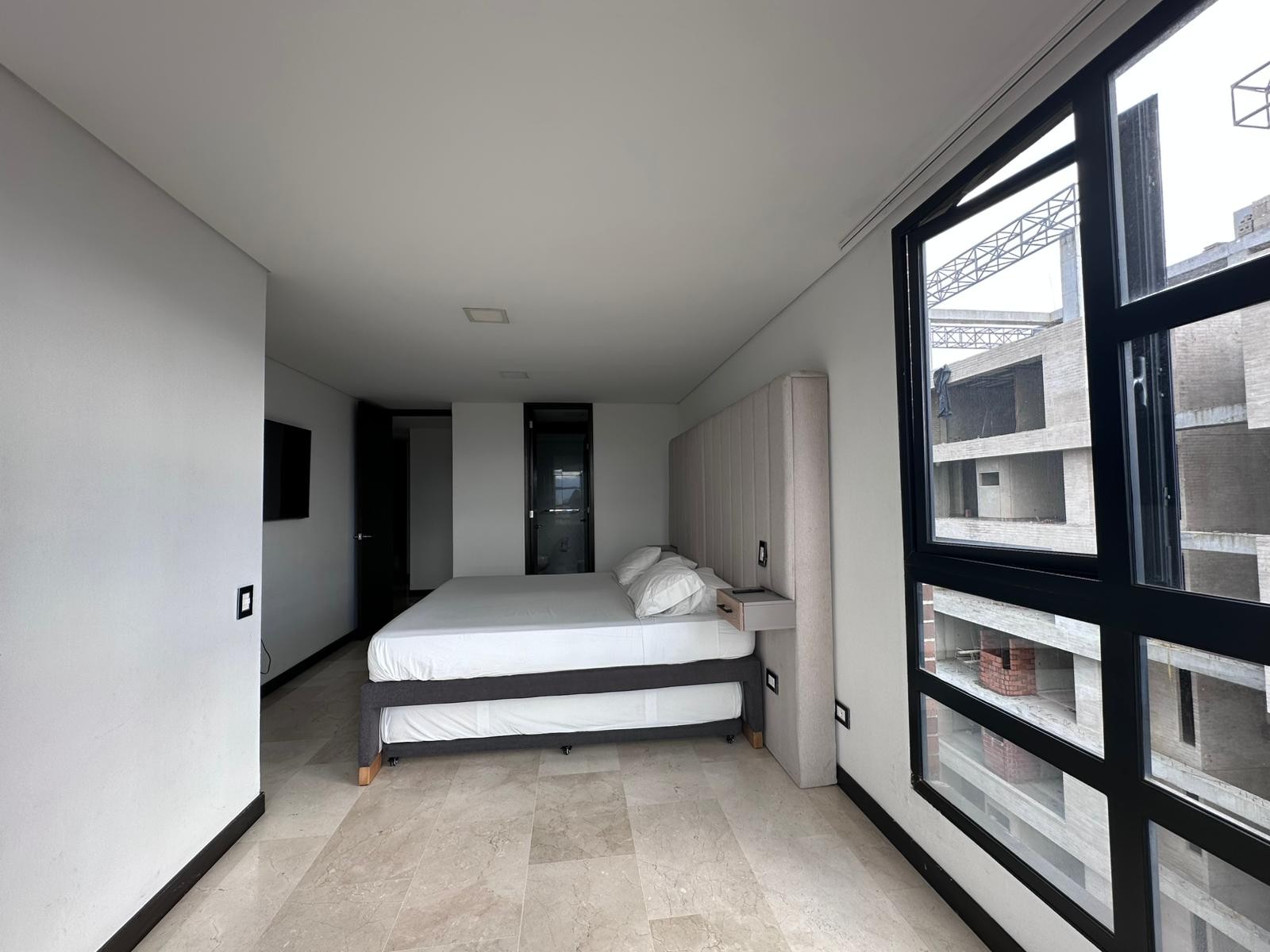 Apartamento en arriendo en El Poblado, Medellín · foto 15 de 18