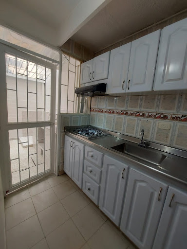 Apartamento en venta en Villas De Granada, Bogotá · foto 4 de 14