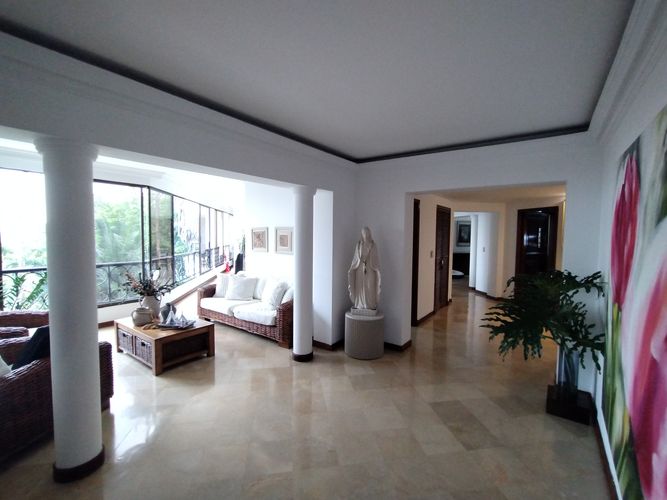 Apartamento de 3 alcobas en venta en Juanambu, Cali, 315 m² · foto 9 de 19