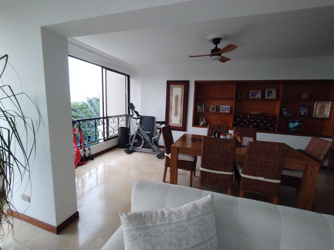 Apartamento de 3 alcobas en venta en Juanambu, Cali, 315 m² · foto 10 de 19