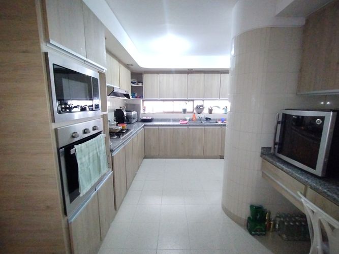Apartamento de 3 alcobas en venta en Juanambu, Cali, 315 m² · foto 13 de 19