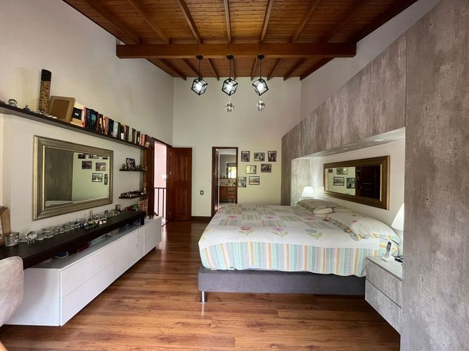 Casa en venta en Loma Del Chocho, Envigado · foto 9 de 20