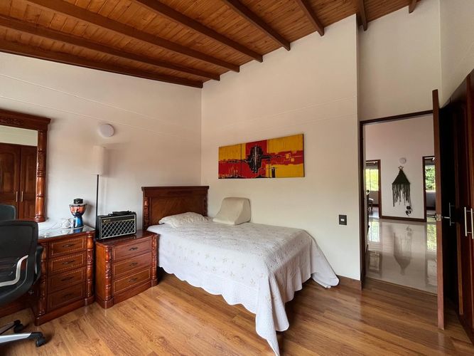 Casa en venta en Loma Del Chocho, Envigado · foto 12 de 20