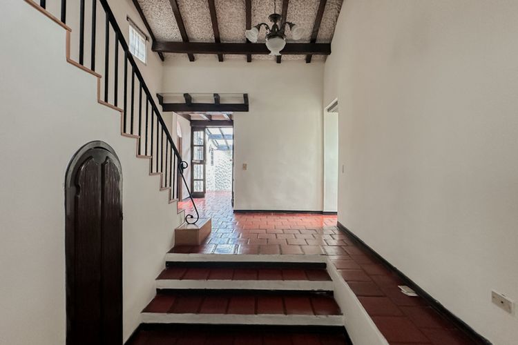 Casa de 4 alcobas en venta en Niza, Bogotá, 313 m² · foto 9 de 21