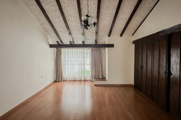 Casa de 4 alcobas en venta en Niza, Bogotá, 313 m² · foto 10 de 21