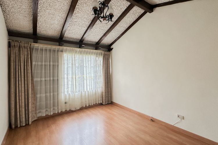 Casa de 4 alcobas en venta en Niza, Bogotá, 313 m² · foto 13 de 21