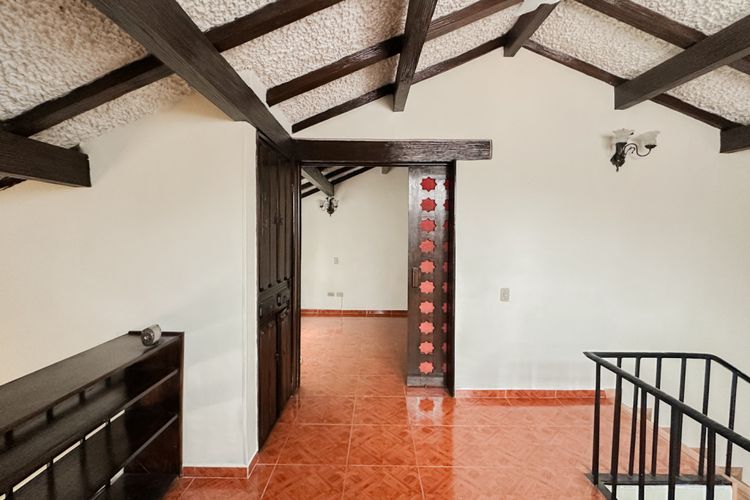 Casa de 4 alcobas en venta en Niza, Bogotá, 313 m² · foto 19 de 21