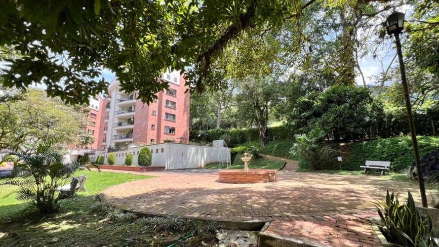 Apartamento de 5 alcobas en venta en Belen, Ibagué, 291 m² · foto 2 de 24