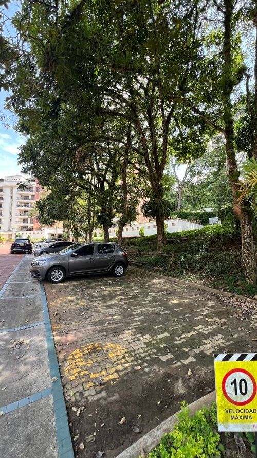 Apartamento de 5 alcobas en venta en Belen, Ibagué, 291 m² · foto 5 de 24