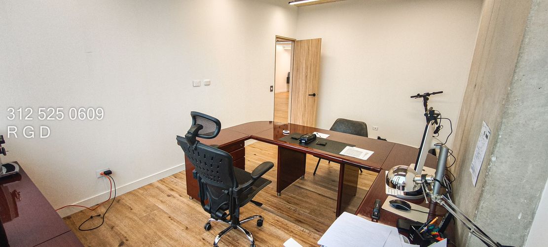 Oficina en venta en Hacienda Fontanar, Chía, 210 m² · foto 3 de 24