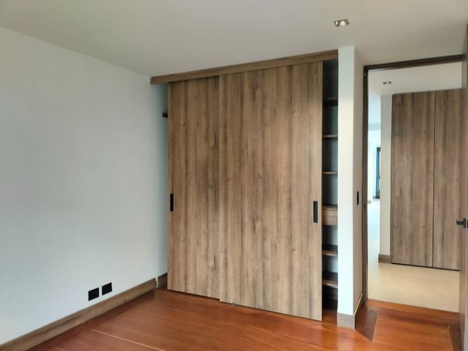 Apartamento de 3 alcobas en arriendo en El Poblado, Medellín, 188 m² · foto 17 de 19