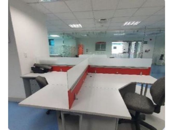 Local en arriendo en El Poblado, Medellín, 248 m² · foto 2 de 4