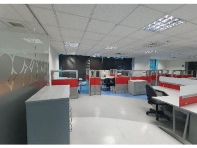 Local en arriendo en El Poblado, Medellín, 248 m² · foto 3 de 4