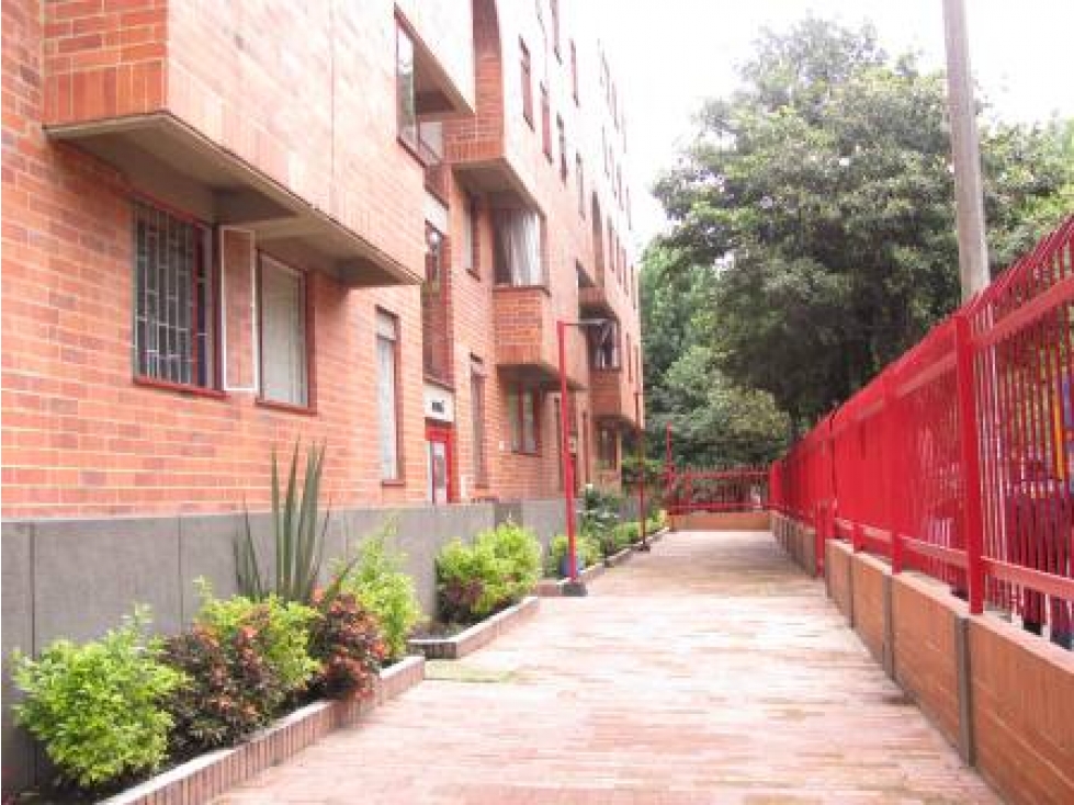 Apartamento en venta en Engativá, Bogotá · foto 2 de 14