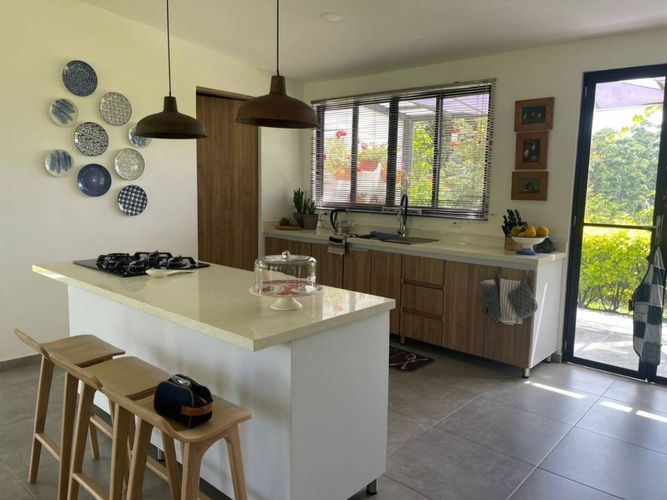 Casa de 3 alcobas en venta en Las Garzonas, Marinilla, 210 m² · foto 10 de 23