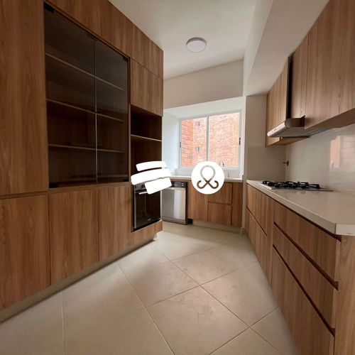 Apartamento de 3 alcobas en venta en San Lucas, Medellín, 300 m² · foto 3 de 23