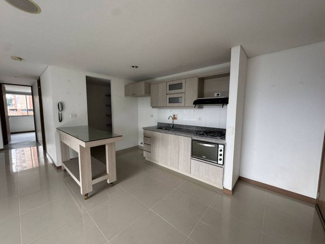 Apartamento de 2 alcobas en venta en Las Cometas, Envigado, 75 m² · foto 16 de 24