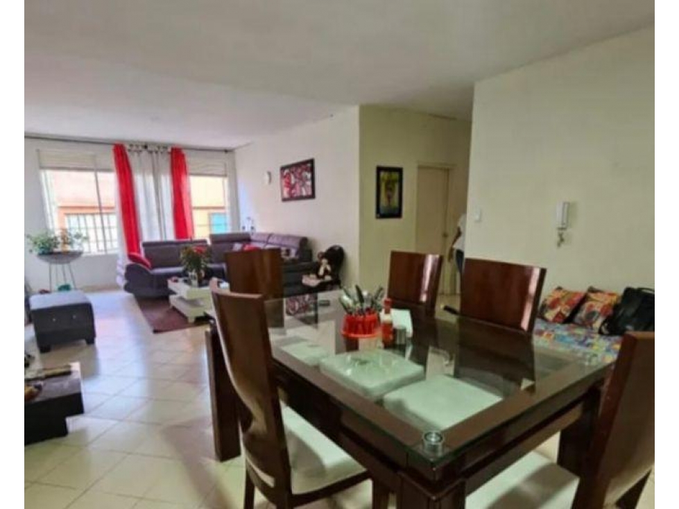 Apartamento en venta en Granada, Cali · foto 2 de 9