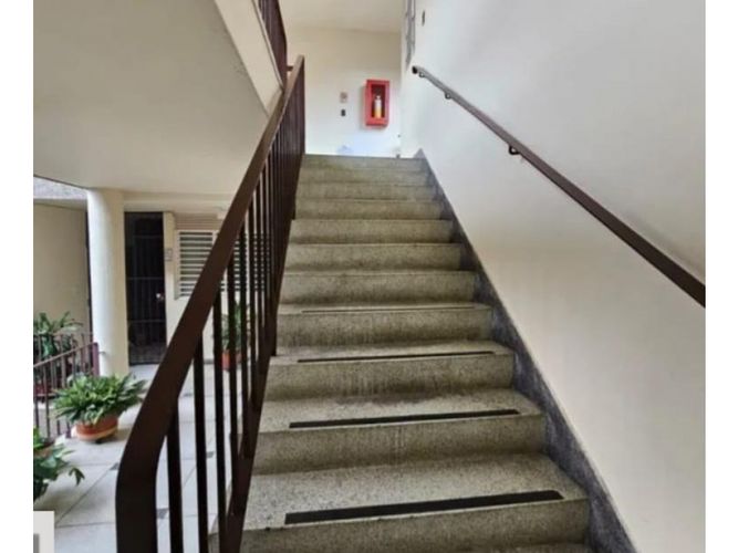 Apartamento en venta en Granada, Cali · foto 7 de 9