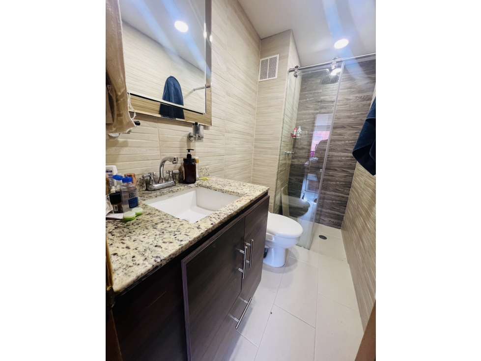 Apartamento en venta en La Carolina, Bogotá · foto 9 de 14