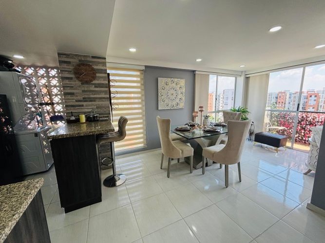 Apartamento de 2 alcobas en venta en Bochalema, Cali, 60 m² · foto 2 de 18