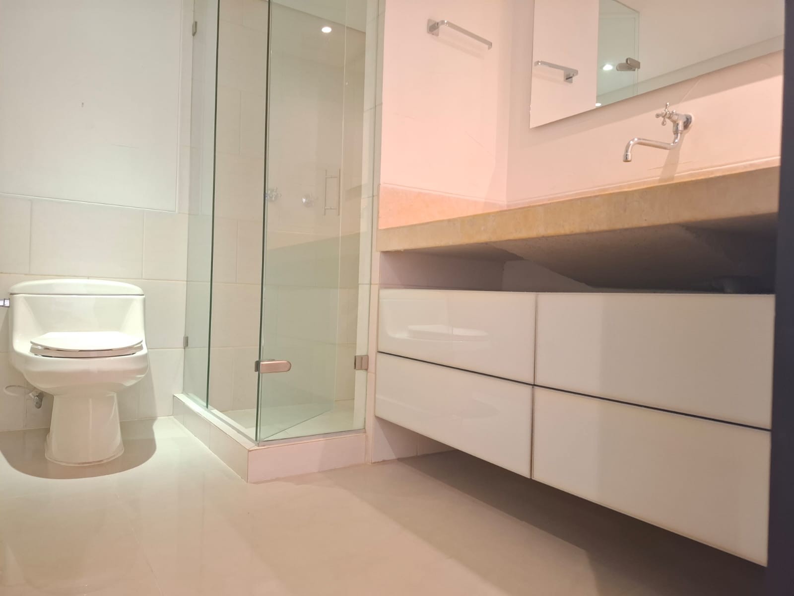 Apartamento en arriendo en El Poblado, Medellín · foto 12 de 14