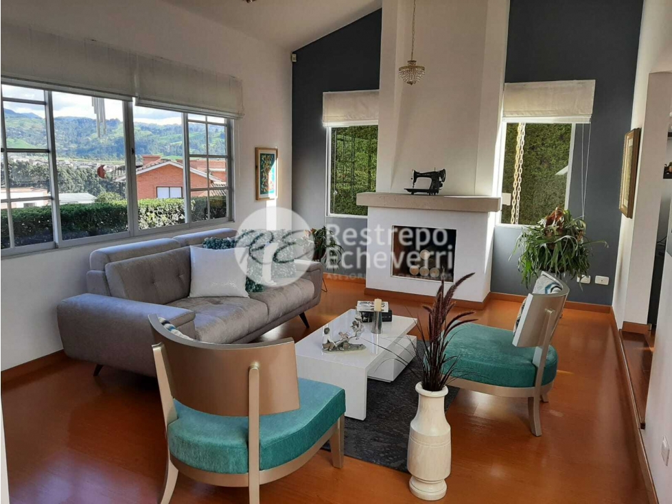 Casa en venta en Alhambra, Manizales · foto 2 de 17