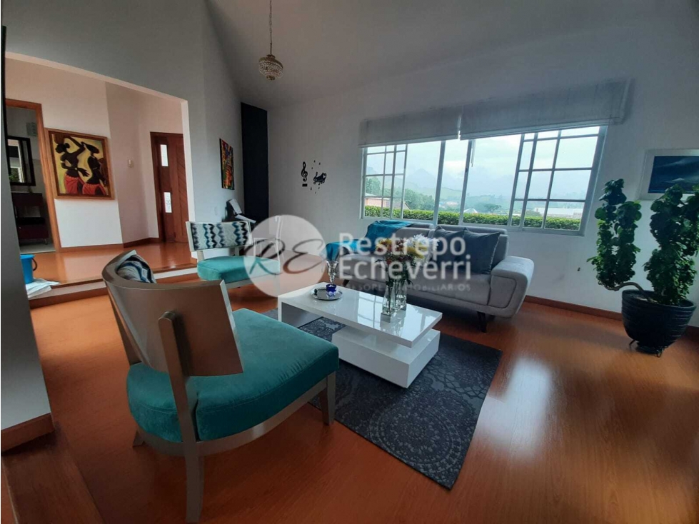 Casa en venta en Alhambra, Manizales · foto 3 de 17