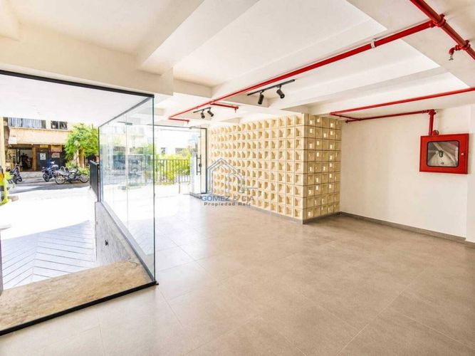 Local en arriendo en Las Acacias, Medellín, 206 m² · foto 2 de 7