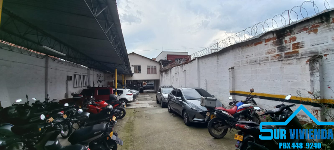 Local en arriendo en Zona Centro, Envigado, 400 m² · foto 2 de 4