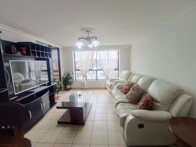 Apartamento de 3 alcobas en venta en Cañaveral, Floridablanca, 131 m² · foto 4 de 20