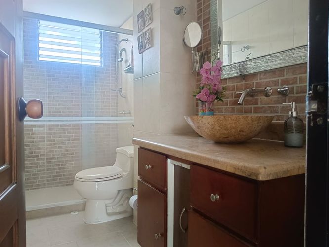 Apartamento de 3 alcobas en venta en Cañaveral, Floridablanca, 131 m² · foto 12 de 20