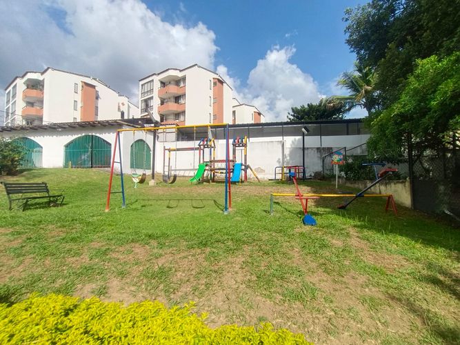 Apartamento de 3 alcobas en venta en Cañaveral, Floridablanca, 131 m² · foto 19 de 20