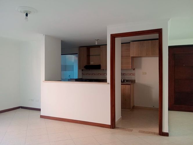 Apartamento de 2 alcobas en arriendo en Laureles, Medellín, 93 m² · foto 8 de 18