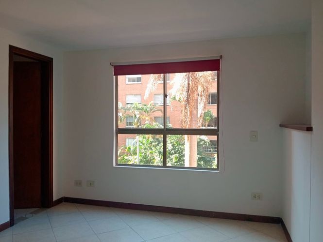 Apartamento de 2 alcobas en arriendo en Laureles, Medellín, 93 m² · foto 6 de 18