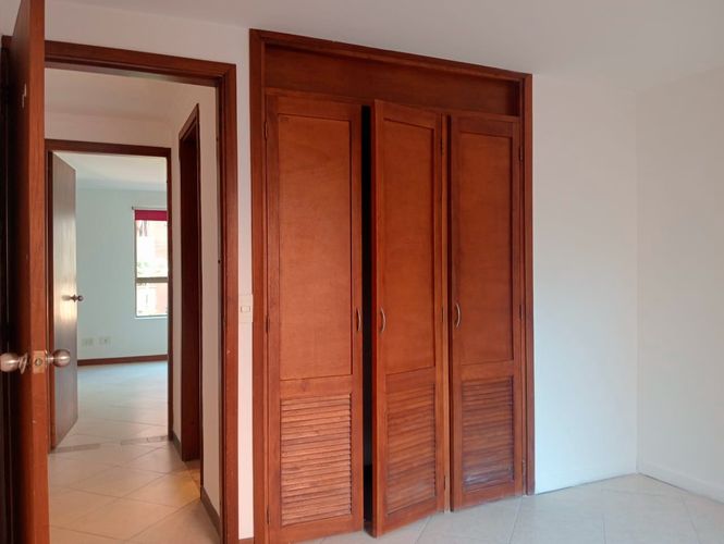 Apartamento de 2 alcobas en arriendo en Laureles, Medellín, 93 m² · foto 13 de 18