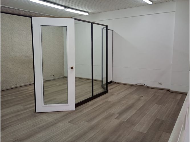 Local en arriendo en Villa Carlota, Medellín, 81 m² · foto 7 de 10