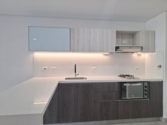 Apartamento de 1 alcoba en arriendo en El Poblado, Medellín, 42 m² · foto 3 de 9