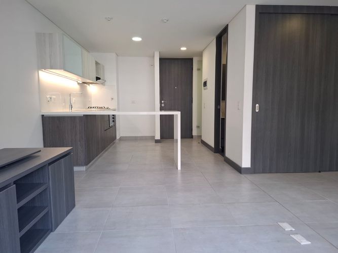 Apartamento de 1 alcoba en arriendo en El Poblado, Medellín, 42 m² · foto 2 de 9